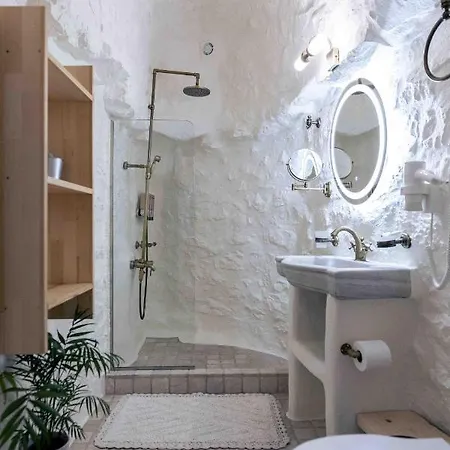Marianta House Villa