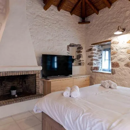 Marianta House Villa *