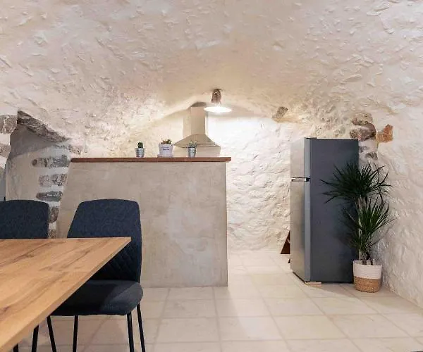 Marianta House ヴィラ *